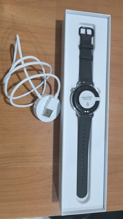 Продам новые смарт часы Xiaomi Watch S4