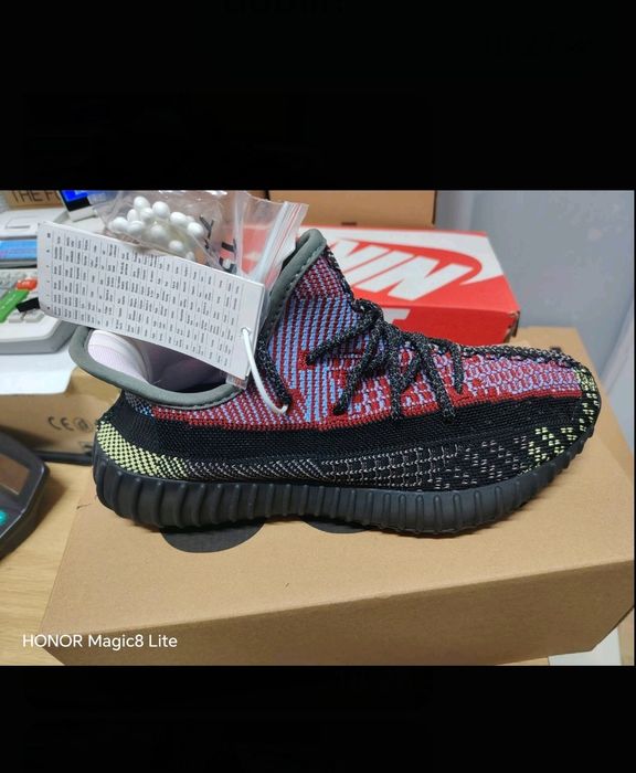 Adidas yeezy boost 350 v2  preț redus