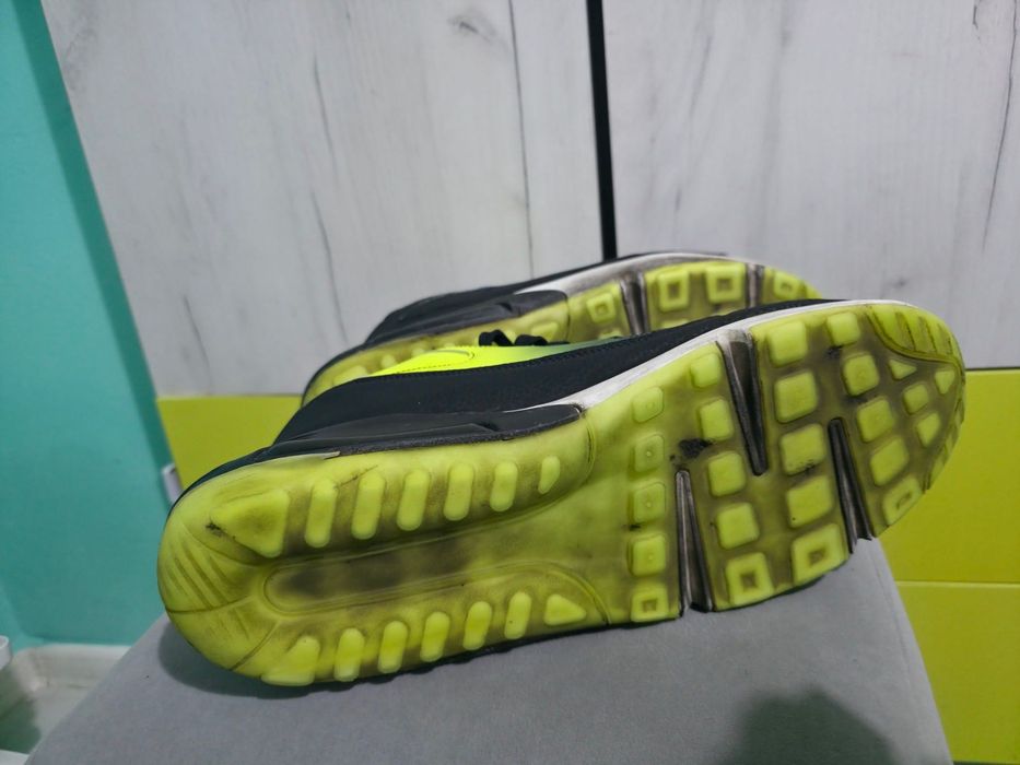 Маратонки номер 43