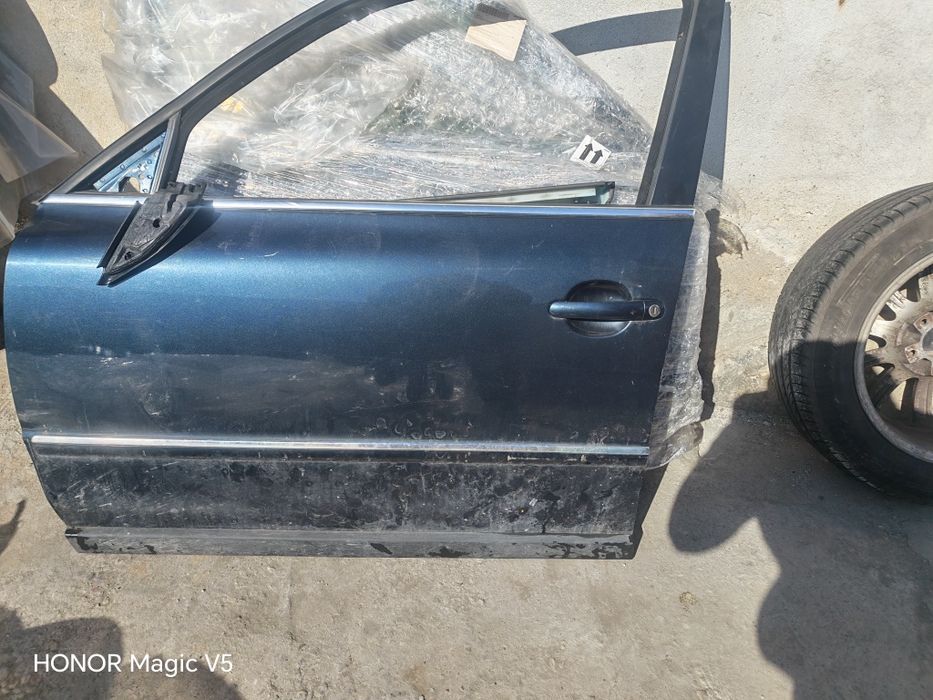 Врати предни  лява и дясна за Vw Passat b5