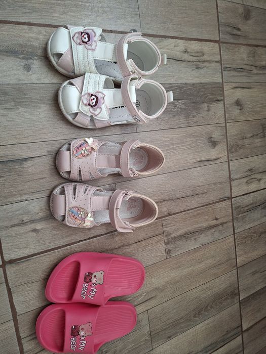 Lot sandale marimea 24