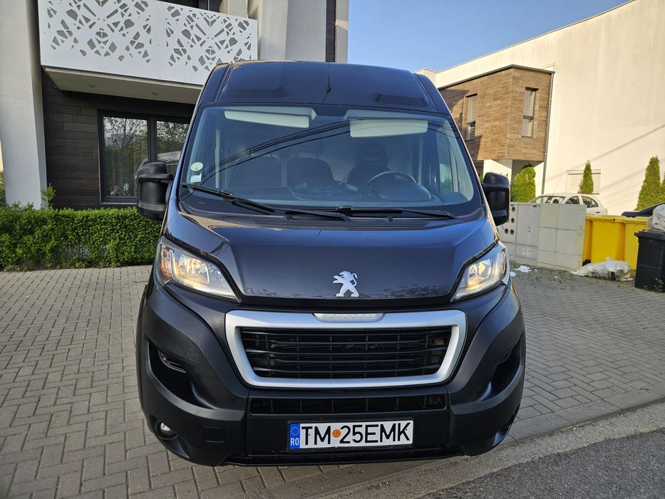 Peugeot boxer an 2019 km 90.000