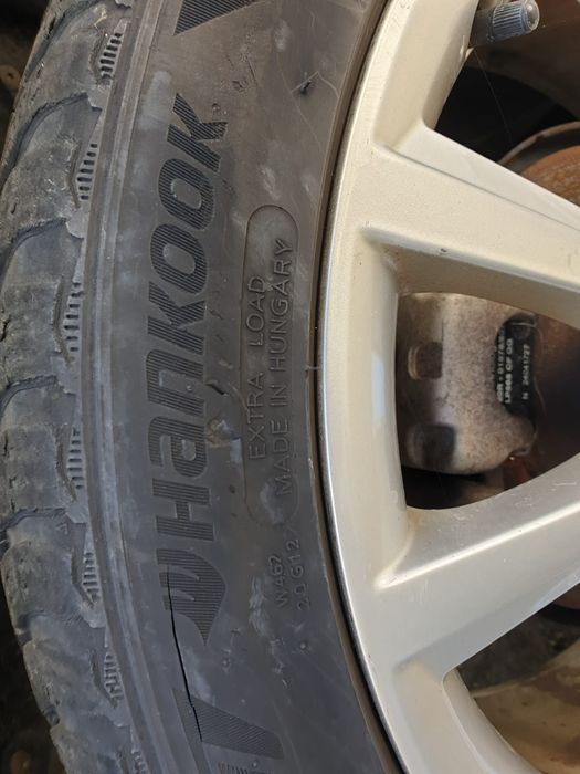 Vand roti iarna complete 225 45 17 skoda Octavia