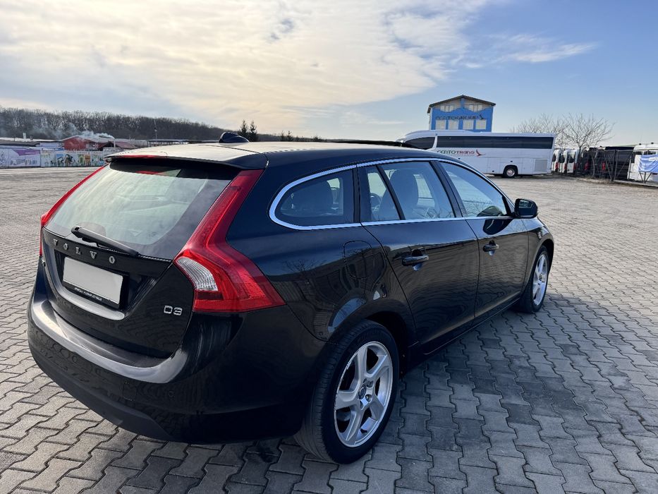 Volvo V60 D3 163 cp