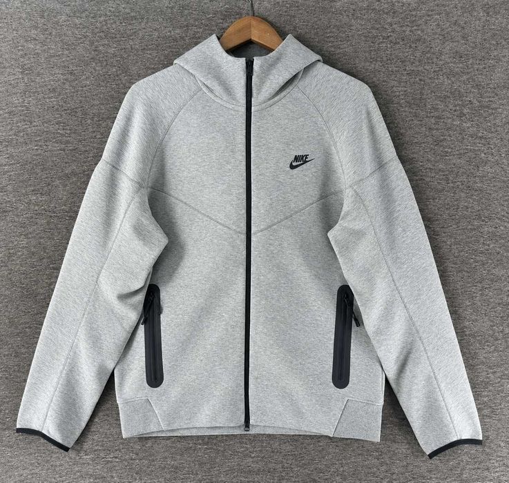 Trening Nike Tech