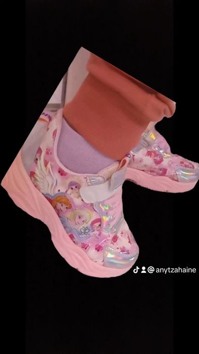 Adidași mărimi de la 31 la 36