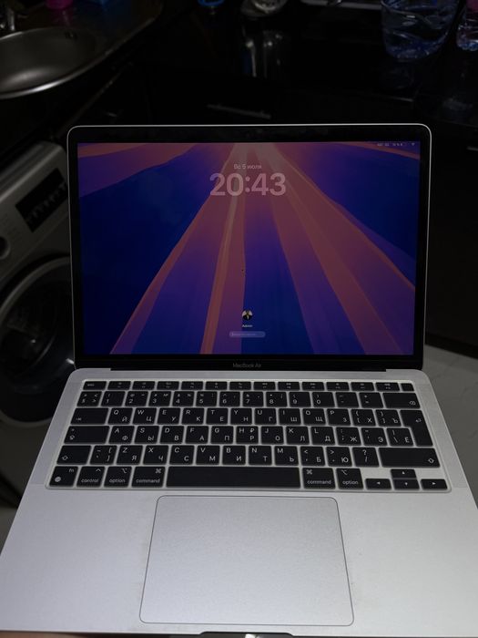 Продам macbook макбук air m1 2020
