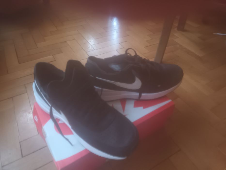 Nike 2 модела ..