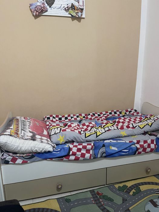 Детско легло със шкафове. Трансформира се от кошара с люлка до пношеско