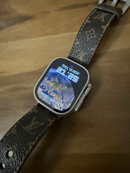 Apple Watch Ultra 49mm Titanium GPS+Cellular