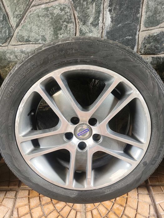 Гуми със джанти 205/55/17