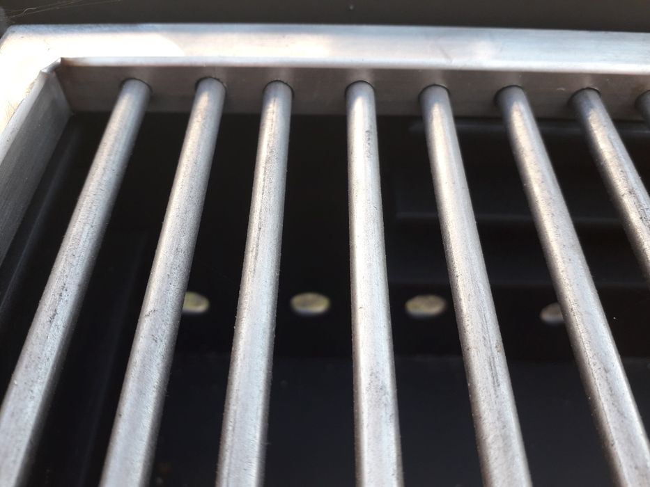 Gratar 60 x 40 cm Grill INOX reglabil pe 3 niveluri. Transport gratuit.