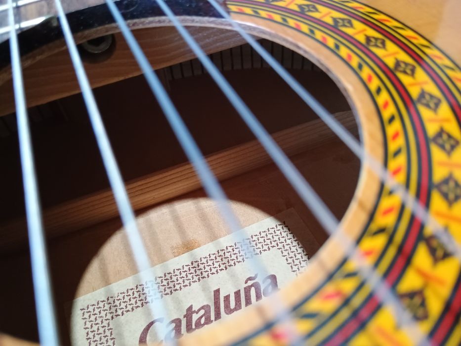 Акустична класическа китара  Cataluna