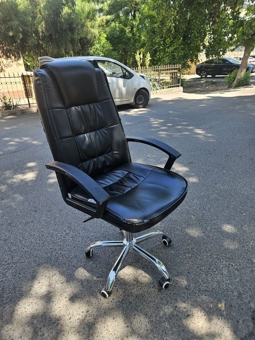 Продаётся кресло