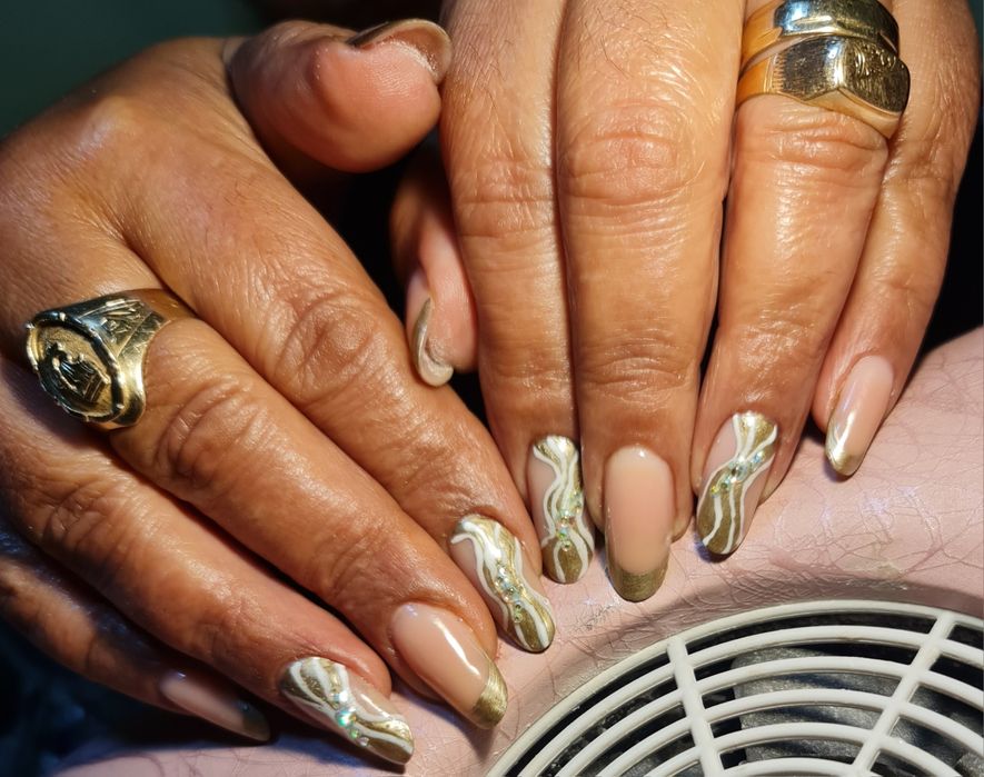 Unghii Cu Gel/Pedichiura