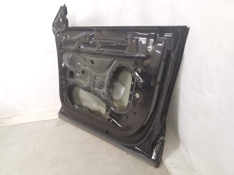 Предна дясна врата Ауди Q8 / Audi Q8 1 Оригинална Повредена