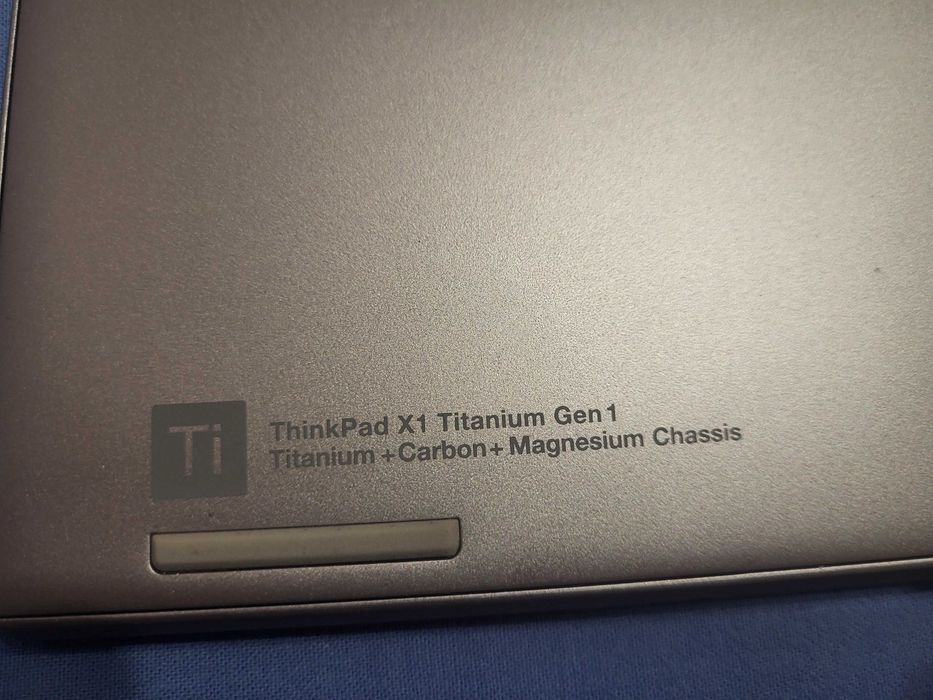 Лаптоп 2 в 1 Lenovo ThinkPad X1 Titanium Yoga Gen 1, 13.5" QHD
