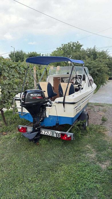 Barca semicabinata Mystraly 430+Motor+Peridoc sau schimb tot cu ambarcatiune