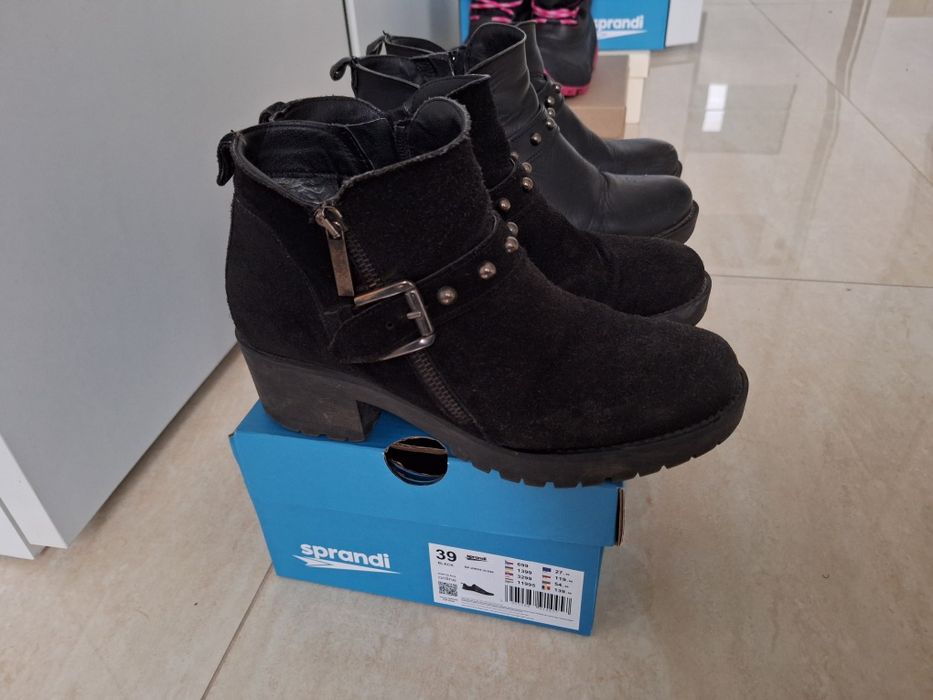 2 perechi de ghete la 40 lei!  Benvenutti piele naturala, mar 36