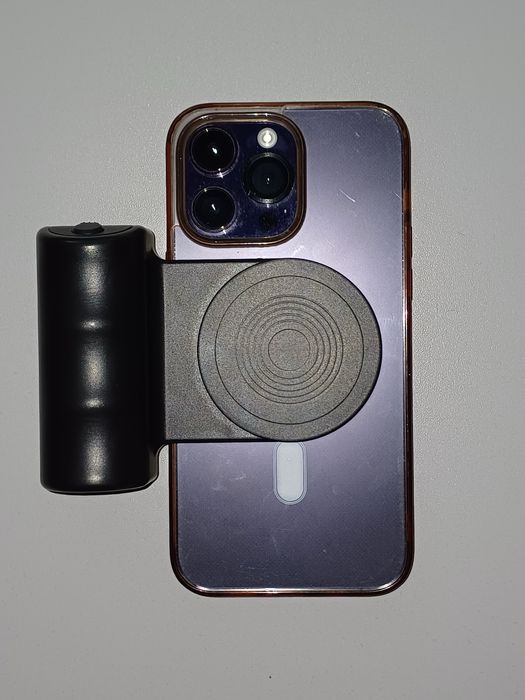 Telefon podstavka va rasmga oladigan moslama sotiladi magnitlik