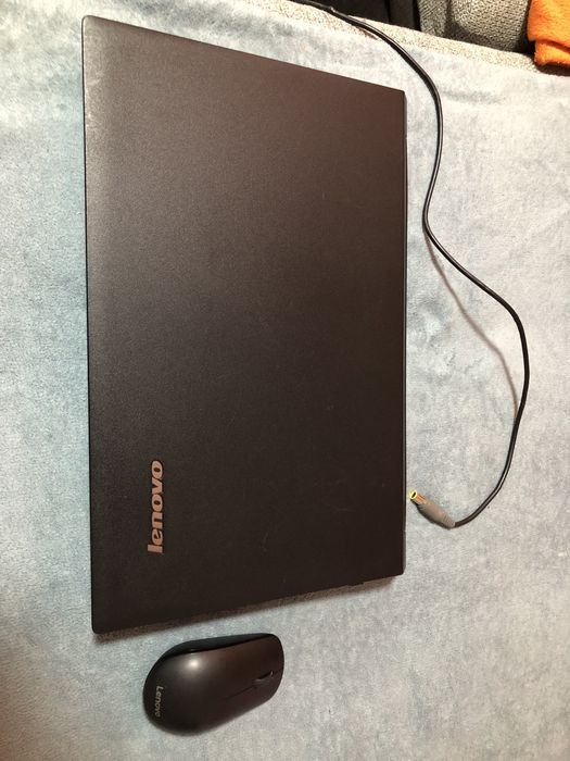 Laptop Lenovo B590