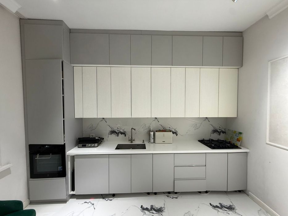 Кухонный мебель 3.17 высота, как новое