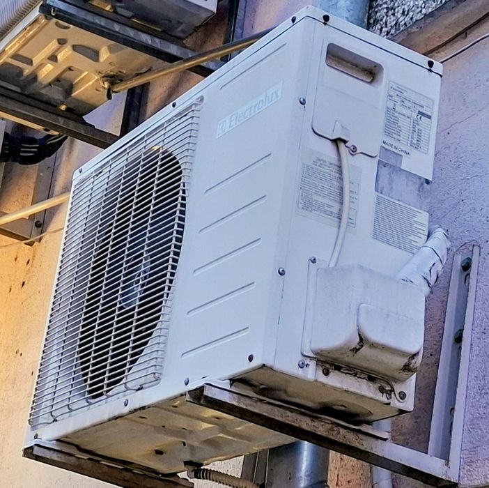 Климатик Electrolux EXS09HC1WE