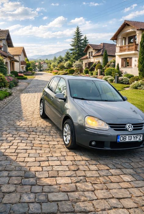 Vând golf  5 motor 1.9