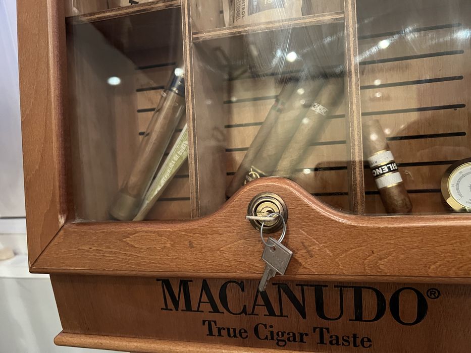 Хумидор / Кутия за пури