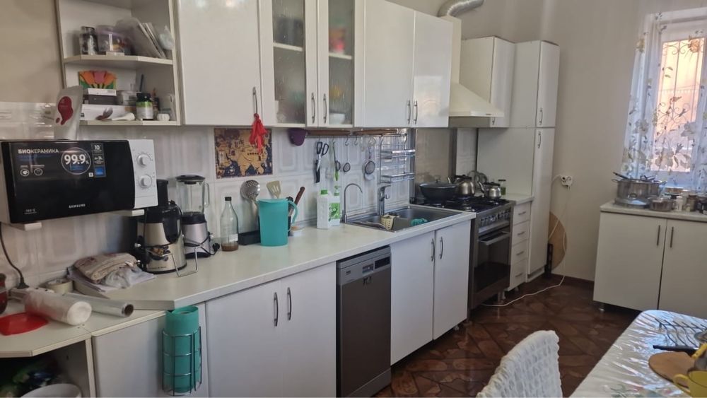 Кухонный гарнитур