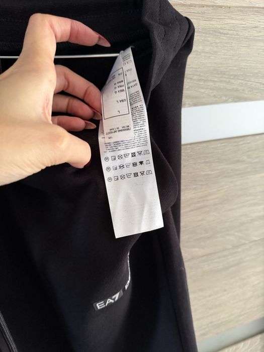 Анцунг Armani оригинал