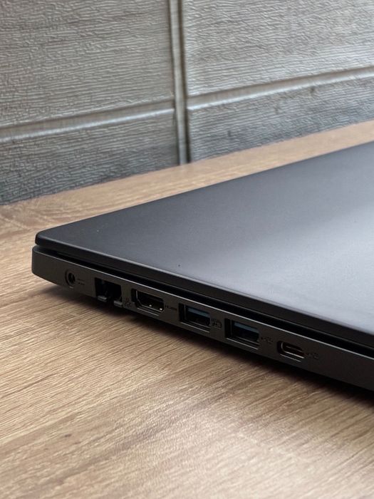 Laptop: Acer Aspire 5