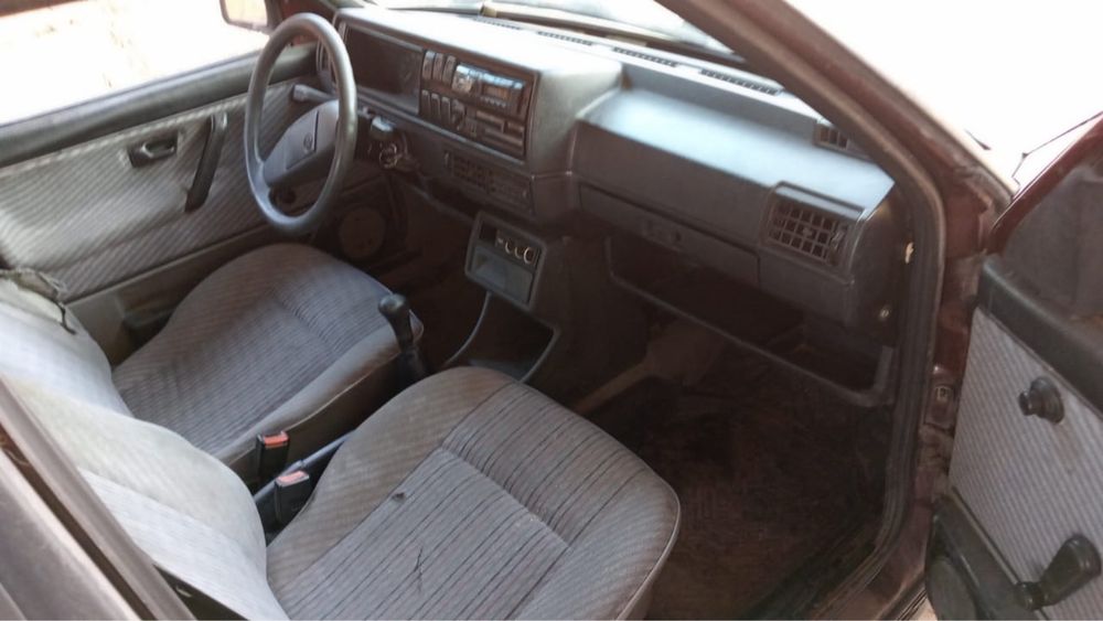 Volkswagen Jetta 1990 год