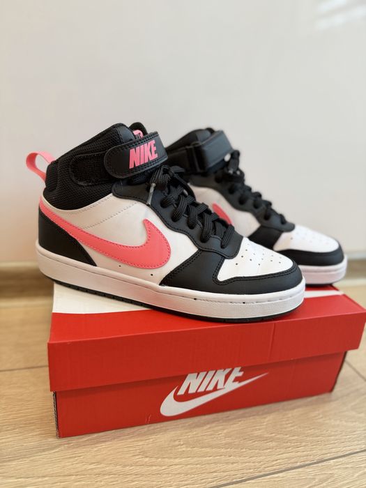 Нови маратонки 36,5 номер Nike