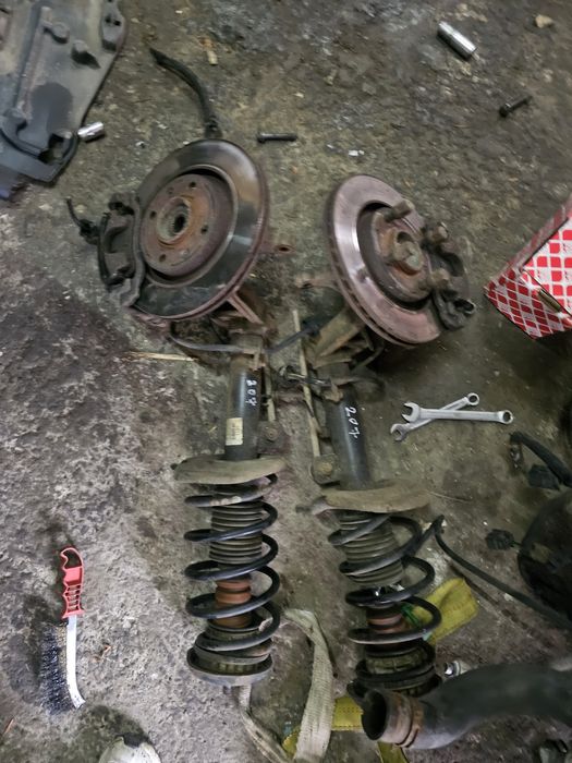 Fuzeta st dr amortizor arc flansa Peugeot 207 1.4 benzina