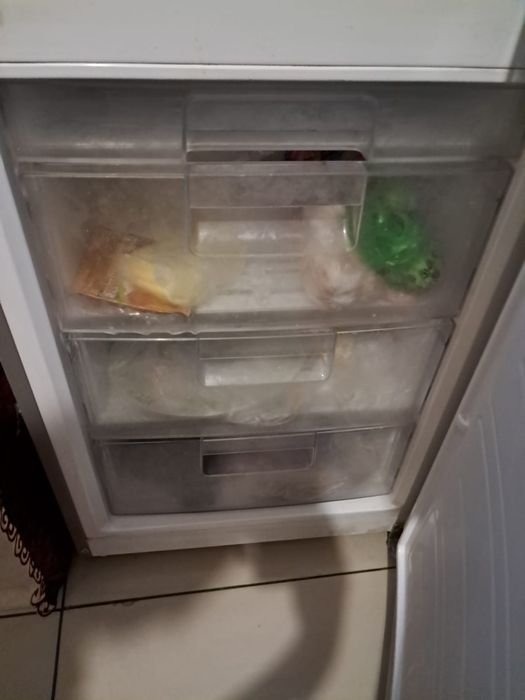 Продам холодильник