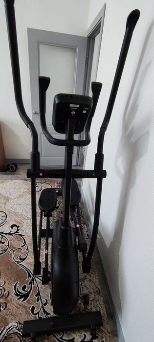 Эллиптический тренажёр