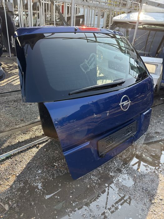 Заден капак за OPEl ZAFIRA 2007год.