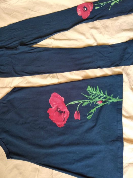 СРОЧНО  комплект Туника + лосины Новые