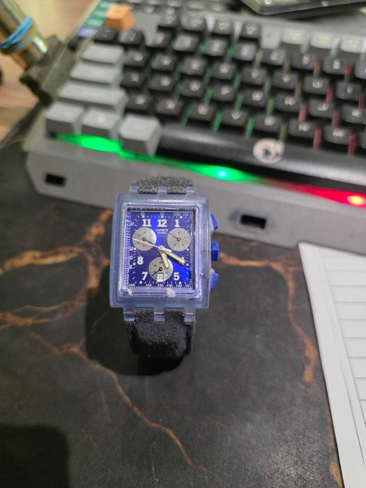 Оригинален швейцарски часовник Swatch Chrono (Квадратен корпус / Хронограф)