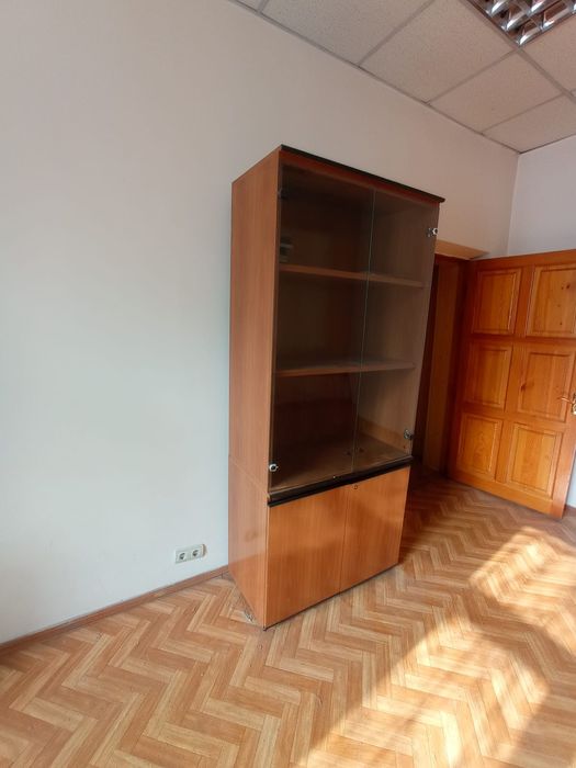 Продам шкафы 2 шт б/у