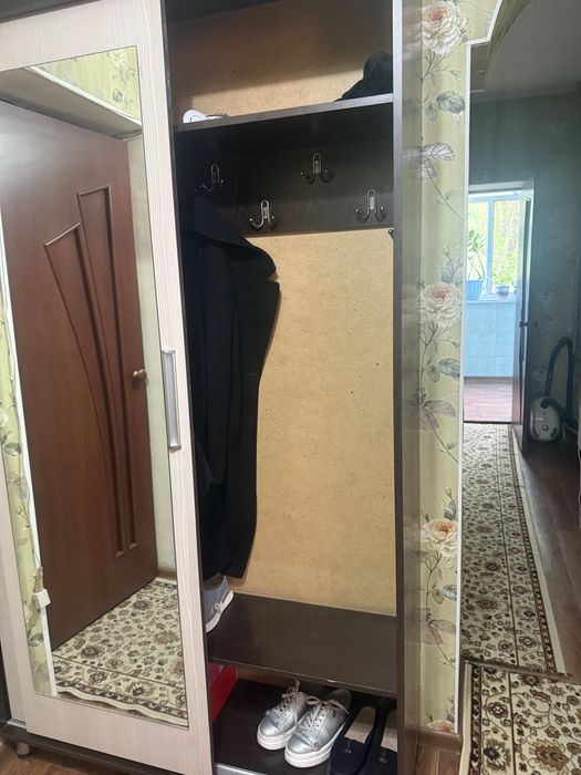 Прихожая. Продаем