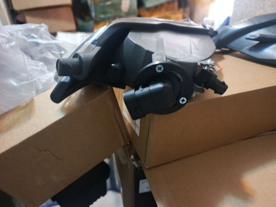 Противотуманки Тойота Сиенна 20кузов