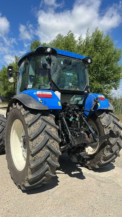 tractor new holland
