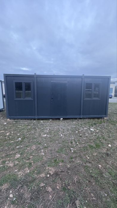 Контейнери 240 / 600 Контейнери / Фургон по поръчка