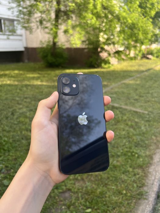Продам IPhone 12 64gb