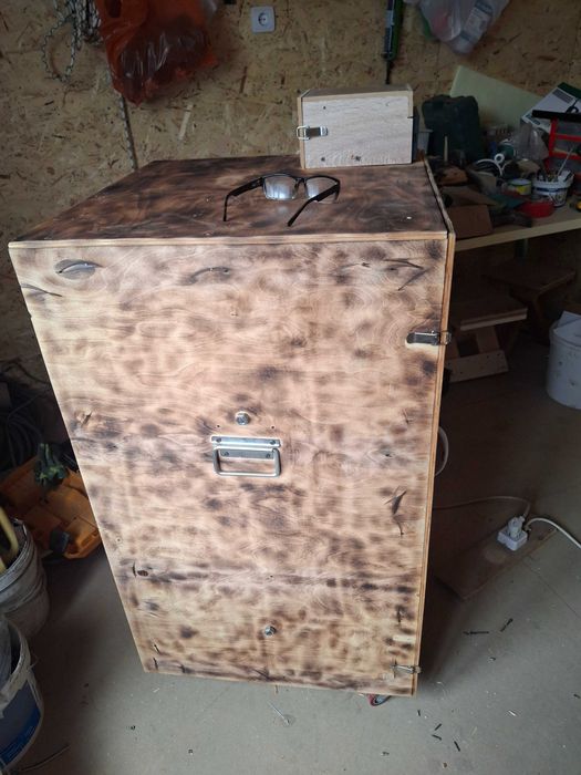 Инкубатор на 324 яиц