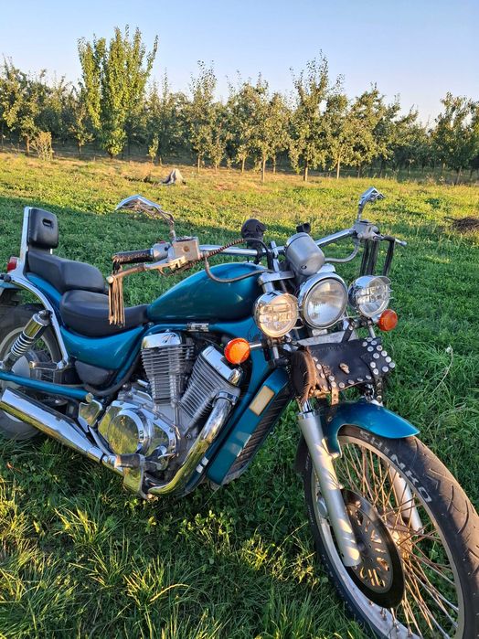 suzuki intruder de vanzare