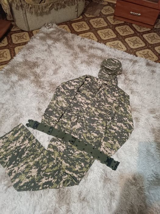 Продам форму б/у