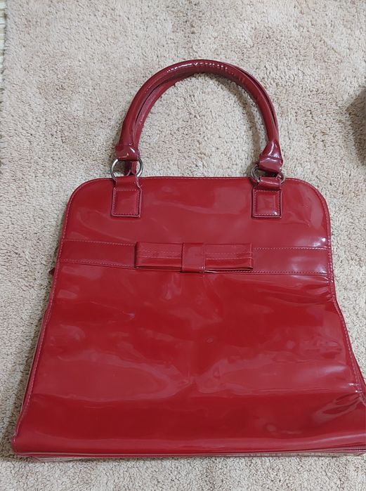 ДАМСКИ обувки и чанти